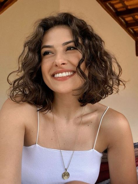 2c Bob, One Length Hair, Short Permed Hair, Haircuts Blonde, Short Wavy Haircuts, Short Natural Hair, Wavy Bob Haircuts, Cortes De Cabello, Bob Haircut Curly