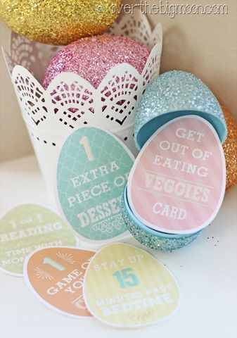 Free Printable Easter Egg Privilege Cards. Stuff your kids eggs with fun privileges rather than candy. There are blank cards available too! Easter Coupons, Easter Egg Hunt Ideas, Egg Hunt Ideas, Unique Easter Eggs, Creative Easter Eggs, Easter Egg Fillers, Easter Games, Easter Printables Free, Easy Easter Crafts