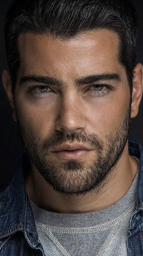 Portuguese Men, Trevor Donovan, John Tucker, Irish Ancestry, Jesse Metcalfe, Avan Jogia, Ryan Guzman, Corte Bob, Taylor Kitsch