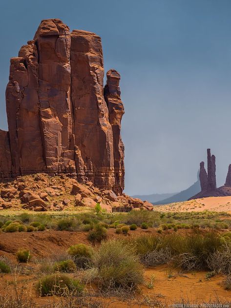 Camel Butte in Monument Valley (Arizona) Desert Shots, Monument Valley Arizona, Rocky Landscape, Family Travel Photography, Portraiture Photography, Vacation Photography, Western Landscape, United State, Travel Photography Inspiration