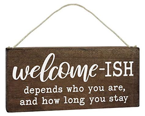 Funny Welcome Signs, Funny Door Signs, Sign For Front Door, Front Porch Signs, Wood Farmhouse, Front Door Signs, Farmhouse Home Decor, Welcome Signs, Farmhouse Homes