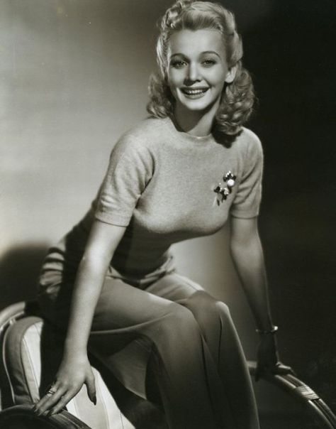 Carole Landis | Colleen O'Eris | Flickr Carole Landis, Bottle Blonde, Rare Historical Photos, Film Clips, Golden Age Of Hollywood, Feminine Beauty, Hollywood Actor, Girl Next Door, Vintage Beauty