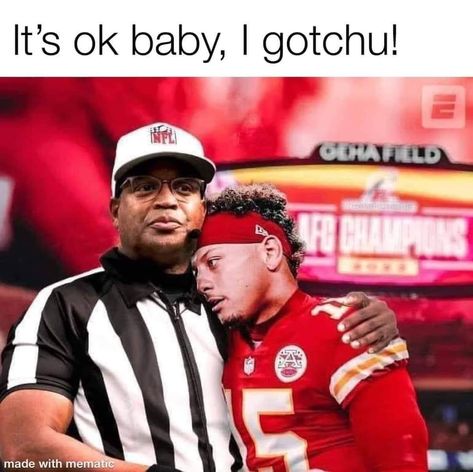 Funny Nfl Pictures, Funny Nfl, Nfl Pictures, Girlfriend And Boyfriend Goals, Nfl Memes, The Chiefs, The Vikings, Boyfriend Goals, Can't Stop Laughing