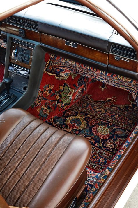 A Vintage Rug Covers the Interior of a Mercedes in Opulent Patterns | Colossal Beaded Seat Cover, Persian Rug Car Interior, Classic Cars Interior, Car Deco, Auto Retro, Car Upholstery, Classy Cars, Old Car, Pretty Cars