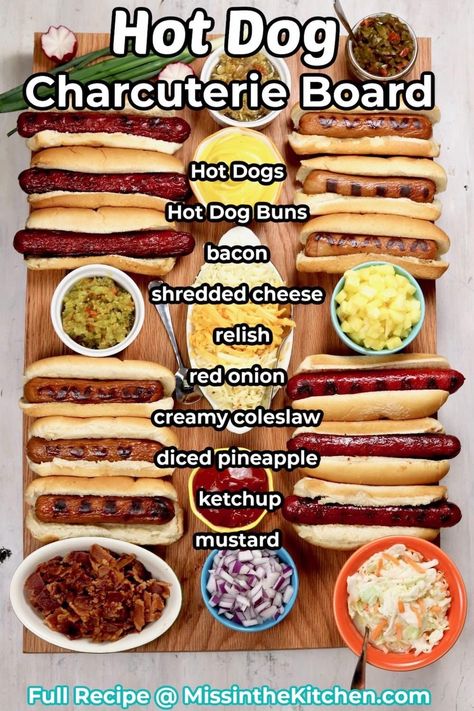 Hot Dog Board, Hot Dog Party, Game Night Food, Party Food Bars, Bbq Party Food, Navy Party, Weekend Food, Hot Dog Bar, Food Bars