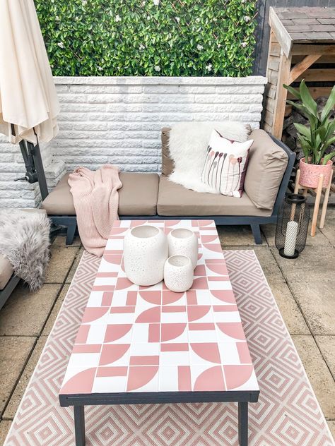 Upcycle Project: How To Tile A Table - Boo & Maddie Pink Tile Table Diy, Table With Tiles Top, Table Top Design Ideas Paint, Checkered Tile Table, Tiles Furniture Diy, Tile Top Side Table, Diy Table With Tiles, Diy Table Upcycle, Tiled Patio Table