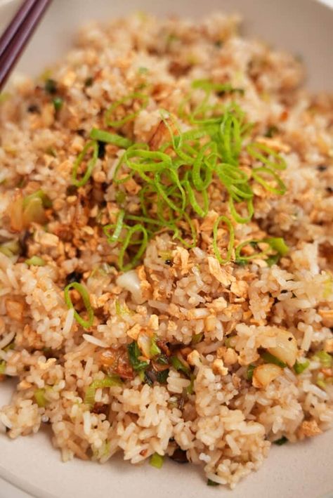 Fried Rice Recipe Video, Cj Eats, Chinese Garlic, Cooking Chinese Food, Garlic Fried Rice, Thanksgiving 2024, Rice Side Dishes, Easy Rice Recipes, Filipino Dishes