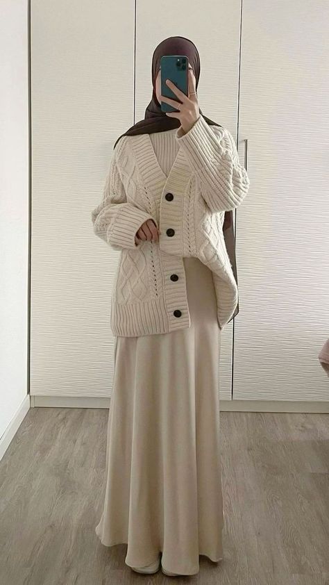 Modest Winter Outfits, Modest Outfits Muslim, Modest Girly Outfits, Muslim Outfit, Muslimah Outfit, Stile Hijab, Hijabi Outfit, Modesty Outfits, Cute Modest Outfits