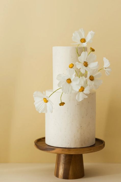 40+ Summer Wedding Cake Inspiration & Ideas | OneFabDay.com Sugar Flower Wedding Cake, Butterfly Wedding Cake, Cake Elegant, Wedding Cake Birds, Summer Wedding Cakes, Small Wedding Cakes, Wedding Cake Roses, Cake Classes, Fresh Flower Cake