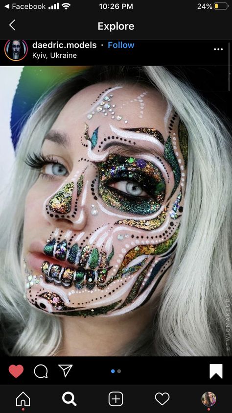 Photograph Products, Creepy Halloween Makeup, Cute Halloween Makeup, Princess Makeup, Sugar Skull Makeup, Face Art Makeup, Halloween Makeup Inspiration, Skull Makeup, Halloween Costumes Makeup