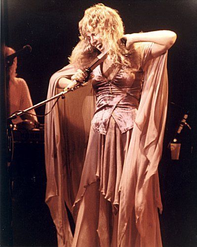 Stevie Nicks 70s, Stevie Nick, Stevie Nicks Concert, Buckingham Nicks, Stevie Nicks Style, Stephanie Lynn, Ancient Queen, Stevie Nicks Fleetwood Mac, White Witch