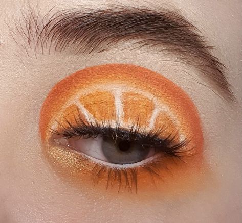 Orange Looks Makeup, Orange Fruit Makeup Looks, Fruit Eye Makeup, Orange Blossom Makeup Look, Orange Fruit Makeup, Orange Blossom Makeup, Fruit Inspired Makeup, Orange Blossom Aesthetic, Fruit Makeup