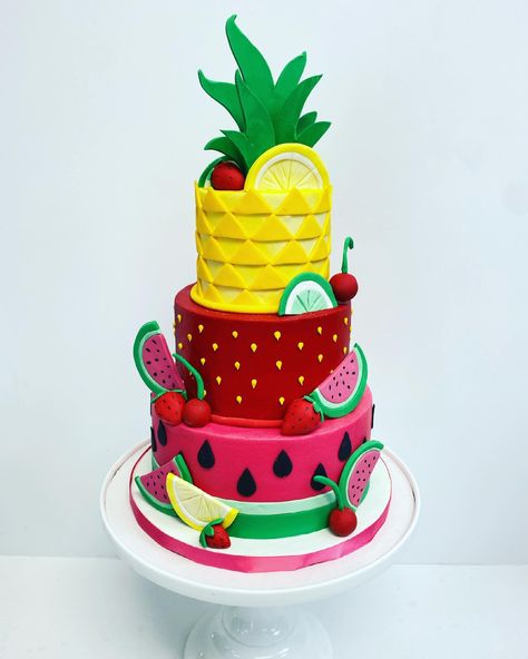 Tutti frutti-inspired three tier birthday cake Tropical Birthday Cake, Twotti Fruity, Tutti Frutti Birthday Party, Fruit Birthday Party, Incredible Cakes, Summer Cake, Fruity Cake, Yoghurt Cake, Fruit Birthday