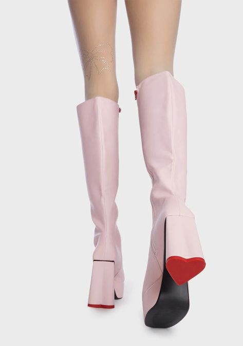 Gogo Boots Outfit, Coquette Shoes, White Gogo Boots, Heart Boots, Dress Harness, Sweet Talker, Cut Shoes, Leather Heart, Corset Tops