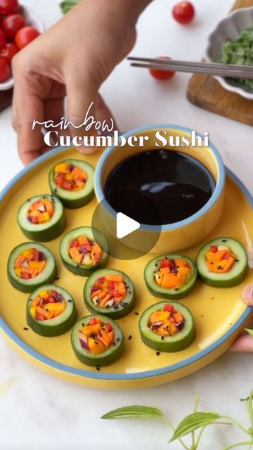 Namisha Bhandari | thenoshytales on Instagram: "This colourful, cucumber sushi is the perfect summertime snack 🌈
It’s getting so hot and you don’t want to cook anything, here comes this quick and beautiful summer sushi that’s not only refreshing but also healthy! 🥗
.
.
.
(Rainbow, sushi, healthy, summer, recipe, healthy, summer essentials, summery, cooling, refreshing)" Sushi Healthy, Rainbow Sushi, Cucumber Sushi, Summertime Snacks, Summer Recipe, Recipe Healthy, Healthy Summer, Here Comes, Beautiful Summer