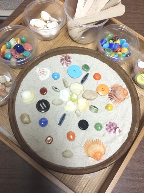 A creative way to work with kids and adults combining mindfulness, mandalas and sandtray therapy Sand Therapy Ideas, Sandtray Therapy Ideas, Play Therapy Office Set Up, Therapy Office Ideas, Play Therapy Office, Sandplay Therapy, Sandtray Therapy, Sand Therapy, Sand Tray Therapy