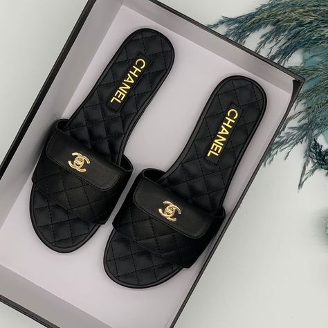 Chanel Flat Sandals, Chanel Slippers, Chanel Slides, Fancy Sandals, Classy Shoes, Chanel Sandals, Fashion Slippers, Fancy Shoes, Shoes Flats Sandals