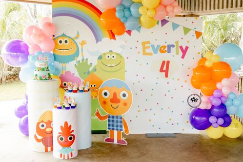 Super Simple Songs 1st Birthday, Super Simple Songs 2nd Birthday Party, Super Simple Party Decor, Super Simple Monsters Birthday Party, Super Simple Theme Party, Super Simple Birthday Party, Super Simple Song Birthday Theme, Super Simple Songs Birthday Party Theme, Super Simple Birthday Theme