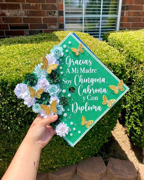 Gracias A Mi Madre Soy Chingona, Cabrona, y Con Diploma Jocelyn wanted an emerald green theme so we delivered!! 💚🎓 congrats Jocelyn 🎉 Only booking grad caps for June 15th and forward! Book through my website only 🩷www.advbellearts.com __________ #advbellecaps #gradszn #classof2024 #gradcapdesign #gradcapideas Green Cap Decoration Graduation, Slytherin Graduation Cap, Graduation Cap Diy, Graduation Cap Designs Green, Colombian Graduation Cap, Green Graduation Cap Designs, Graduation Cap Designs Green And Gold, Pretty And Educated Grad Cap, Green Graduation Cap