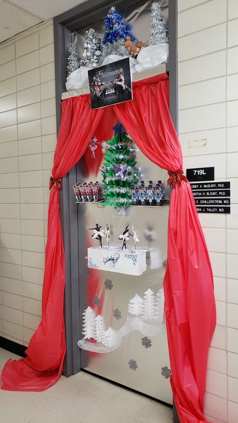 Nutcracker Christmas Door, Christmas Doors For School Contest, Nutcracker Door Decorations Classroom, Nutcracker Christmas Door Decorating Contest, Nutcracker Classroom Door Ideas, Nutcracker School Decorations, Nutcracker Christmas Door Decorations, Nutcracker Door Decorations For School, Nutcracker Classroom Door