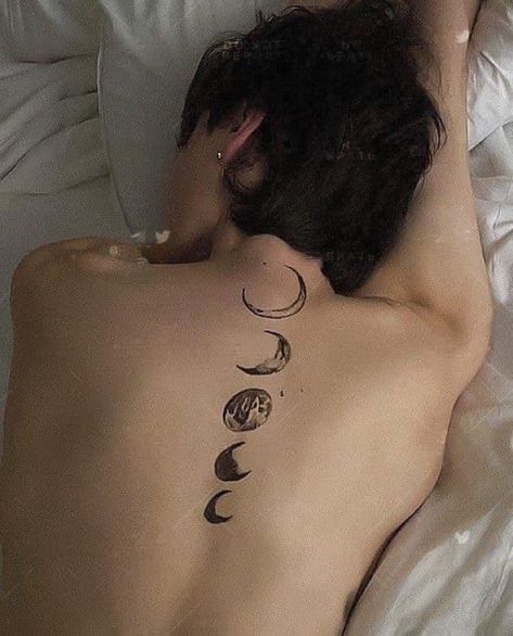 Moon, Tattoos