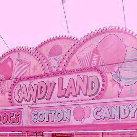 Candy Pfp Aesthetic, Pink Candy Wallpaper, Candy Land Aesthetic, Pink Candy Aesthetic, Aesthetic Biscuits, Candy Core, Candy King, Circus Aesthetic, Alluka Zoldyck