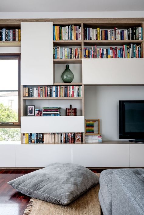 Diy Wall Bookshelves, Built In Shelves Living Room, Cozy Loft, Bookshelves In Living Room, Home Library Design, Reading Nooks, Bookshelf Design, Wall Bookshelves, Living Room Tv