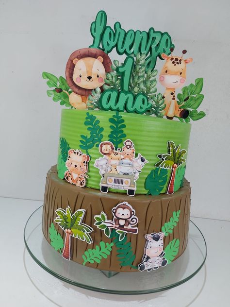 Safari Theme Cake, Bolo Fake Safari, Pastel Safari, Birthday Beer Cake, Jungle Theme Cakes, Jungle Cake, Beer Cake, 1st Birthday Party Themes, Diy Cake Topper