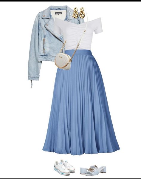 Turquoise Family Pictures Outfit, Light Blue Skirt Outfit Ideas, Light Blue Pleated Skirt Outfit, Light Blue Shoes Outfit, Navy Blue Skirt Outfits, Blue Skirt Outfits, Blue Pleated Skirt, Pleated Skirt Outfit, Chique Outfit