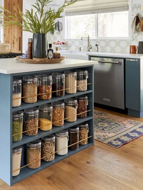 50 Small Kitchen Storage Ideas You'll Wish You Knew Sooner Maxamilist Interior Kitchen, Exposed Plates Kitchen, Rental Apartment Decorating On A Budget, Fun Kitchen Ideas, Rental Remodel, Herbal Living, Ideal Kitchen, Small Kitchen Storage, Builder Grade