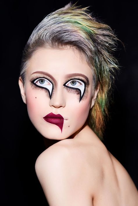 Makeup Carnaval, Editorial Make-up, Futuristic Makeup, Fantasy Make-up, Make Up Designs, Drag Make-up, Creepy Halloween Makeup, Face Art Makeup, Avant Garde Makeup