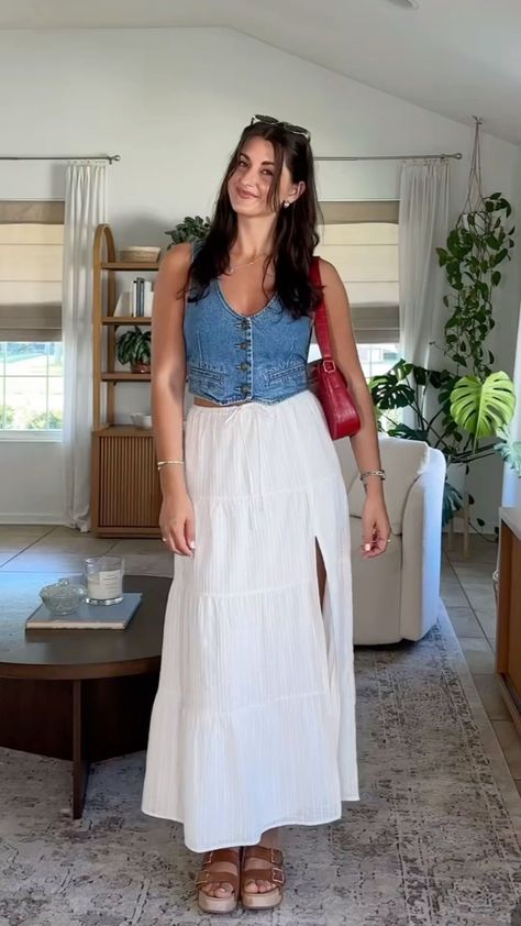 Boho Classy Outfits, Mid 20s Fashion Outfits, Skirt Midsize, Aesthetic Fourth Of July, Bali Outfits, Something Aesthetic, Best Travel Outfits For Women, Fourth Of July Outfits, Rome Trip