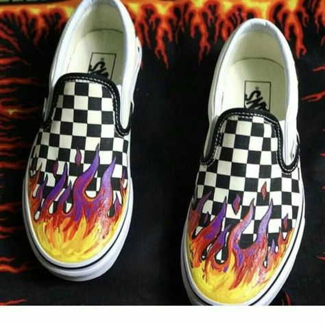 Pants Inspiration, Vans Shoes Fashion, Checkerboard Vans, Custom Vans Shoes, Painted Shoes Diy, Cute Vans, Shoes Wallpaper, Custom Painted Shoes, Custom Shoes Diy