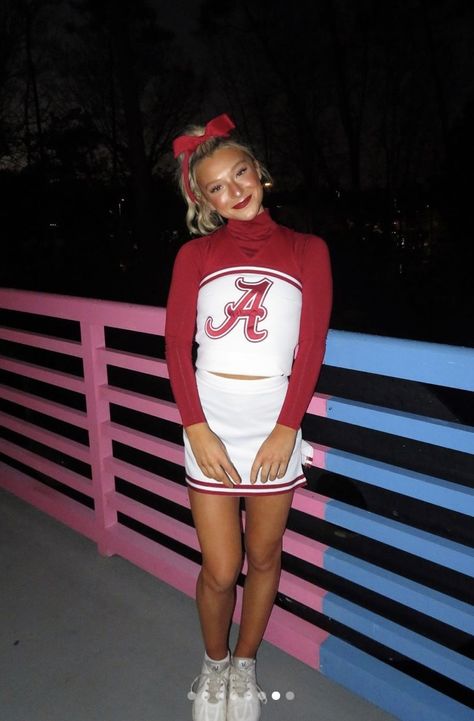 Mary Sergi, Alabama Cheer, Alabama College, Model Warships, Cute Cheerleaders, Alabama Crimson Tide Football, Crimson Tide Football, Cheer Uniform, Childhood Movies