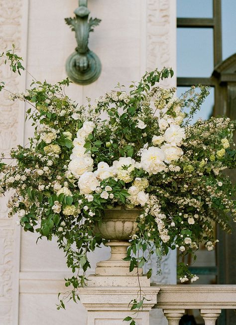 Classic Black Tie Wedding, Urn Arrangements, Large Floral Arrangements, San Francisco Wedding, Wedding Ceremony Flowers, Floral Arrangements Wedding, Wedding San Francisco, Ceremony Flowers, Black Tie Wedding