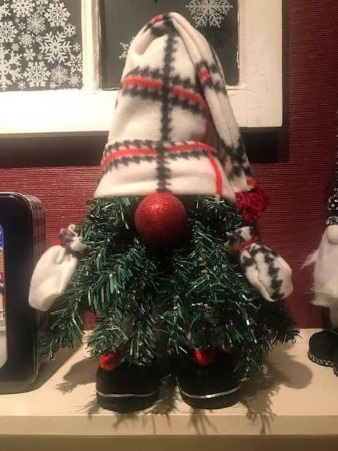 EPBOT: 12 Dollar Tree Christmas Crafts I'm Currently Obsessed With Dollar Tree Christmas Tree, Dollar Tree Christmas Crafts, Tree Gnome, Giant Christmas Ornaments, Today I Feel, Christmas Tree Decorations Diy, Christmas Centerpieces Diy, Dollar Tree Christmas, Christmas Tree Crafts