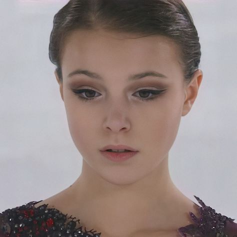 Skater Makeup, Master Margarita, Soft Summer Makeup, Competition Makeup, Master And Margarita, Anna Scherbakova, Learn Makeup, Russian Figure Skater, Anna Shcherbakova