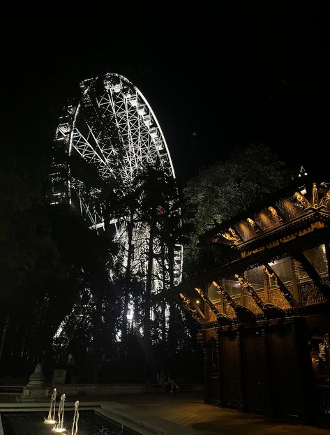 #city #ferriswheel #southbank #brisbane #southbankbrisbane #night #cityatnight #nightcity #nightrips Southbank Brisbane, South Bank, Night City, Night Club, Brisbane, Night Life, Australia, Collage, Travel