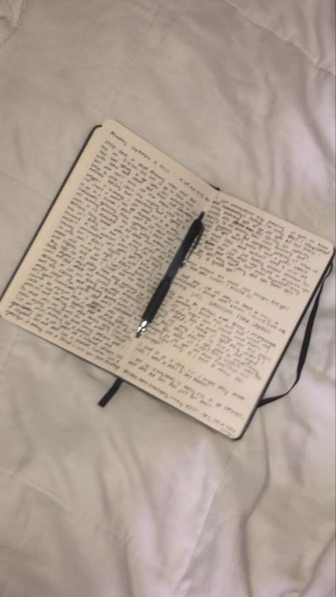 Poetry Aesthetic, Pretty Handwriting, Journal Inspiration Writing, Pretty Journals, Writing Therapy, Diary Ideas, Study Motivation Inspiration, Journal Aesthetic, Studying Inspo