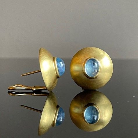 22k & Aquamarine Disc Earrings by Prounis #prounis #futureheirlooms #augustla Disc Earrings, Main Character, Elegant Earrings, Designer Jewelry, Aquamarine, My Jewellery, Jewelry Design, Design, Designer Jewellery