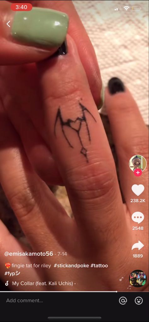 Hand Stick N Poke Tattoo, Baddie Stick And Poke, Lana Del Rey Stick And Poke, Heart Stick N Poke, Stick N Poke Flash, Stick And Poke Tattoo Ideas Y2k, Matching Stick N Pokes, Y2k Stick And Poke, Stick And Poke Placement