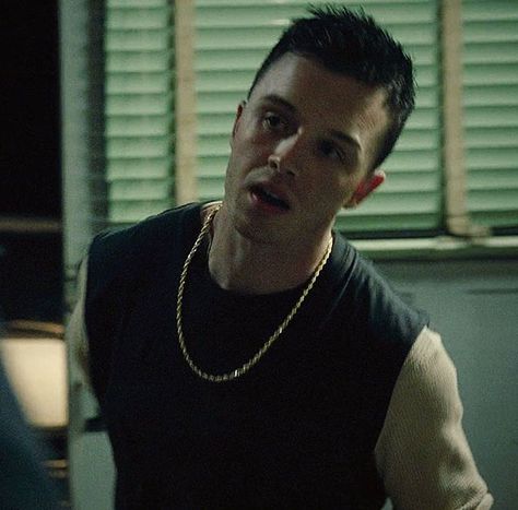 Mickey Pfp Shameless, Mickey Icon Shameless, Ian Gallagher And Mickey, Shameless Aesthetic Ian And Mickey, Mickey Milkovich, Shameless Scenes, Ian Gallagher, Shameless Characters, Shameless Mickey And Ian