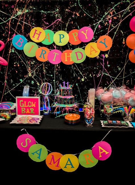 Neon First Birthday Party, Neon Birthday Party Game Ideas, Neon Color Birthday Party Ideas, Neon Rainbow Birthday Party, 80s Sweet 16 Party Ideas, 90s Neon Party, 80s Bday Party, Neon Glow Party Decorations, 80s Birthday Party Food Ideas