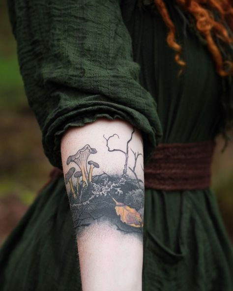 Mushroom Forest Tattoo, Fall Tattoos, Forest Tattoo, Autumn Tattoo, Tattoos Mandala, Mushroom Tattoos, Forest Tattoos, Mushroom Forest, Tattoos Geometric