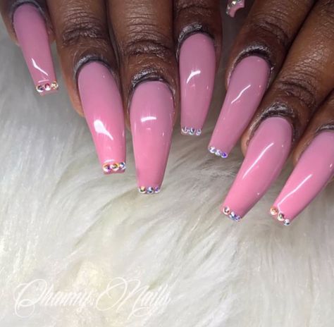 Don't Know If I Posted these Already But Here Y'all Go Again ‍♀️‍♀️ Channys Work is The Best . . follow Us @Hair,Nails,And Style ‍♀️ Cardi B Pink Nails, Bubble Gum Pink Nails Acrylic Coffin, Nails 2017, Colorful Nail Designs, I Love Nails, Types Of Nails, Bling Acrylic Nails, Nails On Fleek, Fabulous Nails