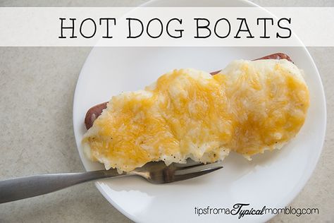 Hot Dog Boats Recipe Hot Dog Boats, Fun Kid Lunch, Family Friendly Dinners, Family Breakfast, Perfect Dinner, Dinner Plan, Meal Suggestions, Baking With Kids, Busy Family