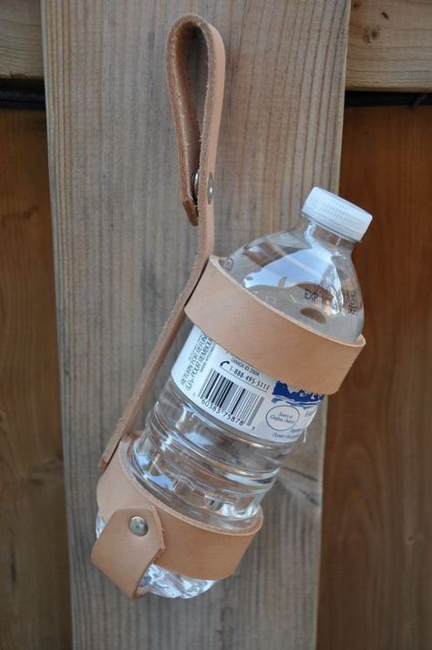 Leather Bottle Harness Carrier | Water bottles, Water and Bottle Tas Denim, Leather Craft Projects, Leather Art, Water Bottle Holders, Bottle Bag, Leather Projects, Leather Gifts, Leather Pattern, Leather Diy