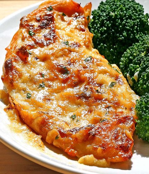 Melt In Your Mouth Chicken - Cakescottage Melt In Your Mouth Chicken, Mouth Chicken, Chicken Recipes Boneless, Chicken Breast Recipes Baked, Breast Recipe, Baked Chicken Breast, Yummy Chicken Recipes, Chicken Dishes Recipes, Baked Chicken Recipes