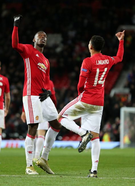 Lingard and pogba’s victory dance. Pogba Dance, Pogba Wallpapers, Jesse Lingard, Manchester United Team, Manchester United Wallpaper, Soccer Stadium, Manchester United Football Club, Paul Pogba, The Score