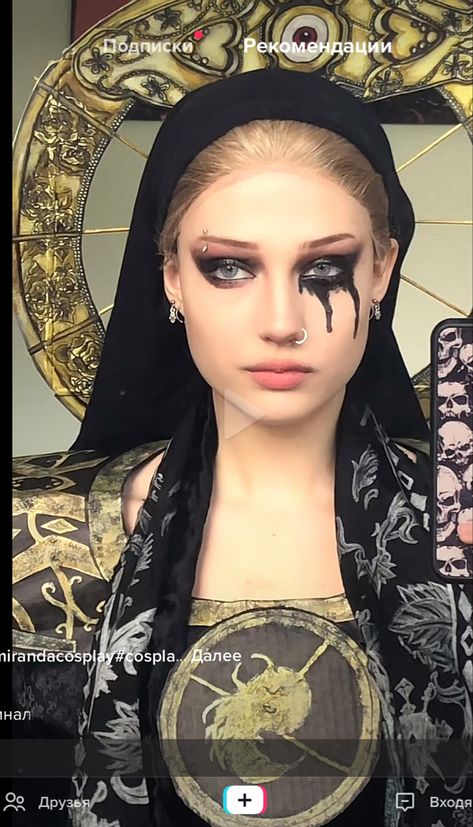 Mother Miranda Cosplay, Mother Miranda, Resident Evil Vii, Lady Dimitrescu, Cosplay Inspo, Aqua Beads, Black Wings, Resident Evil, Halloween Face Makeup